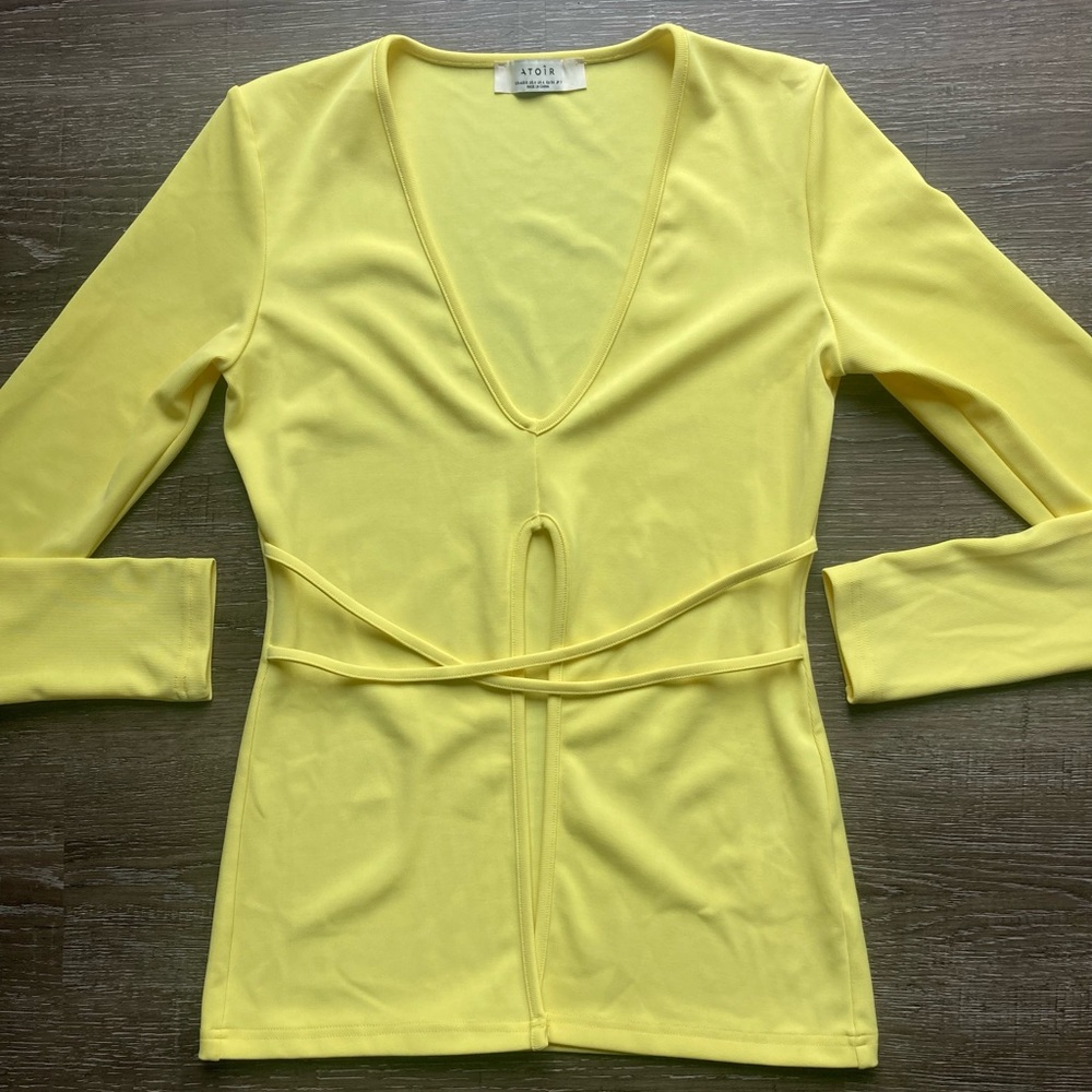 Atoir Open Yellow Shirt Size 4